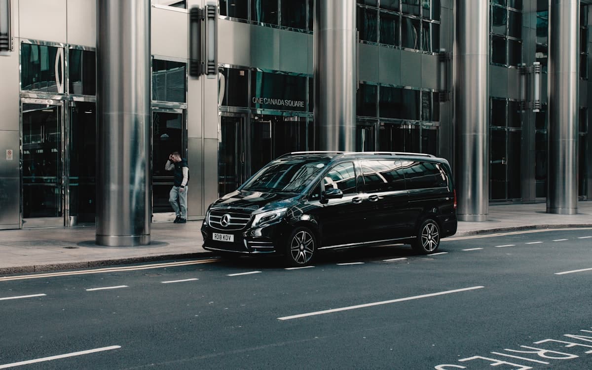 8 seater minibus for group airport transfers UK